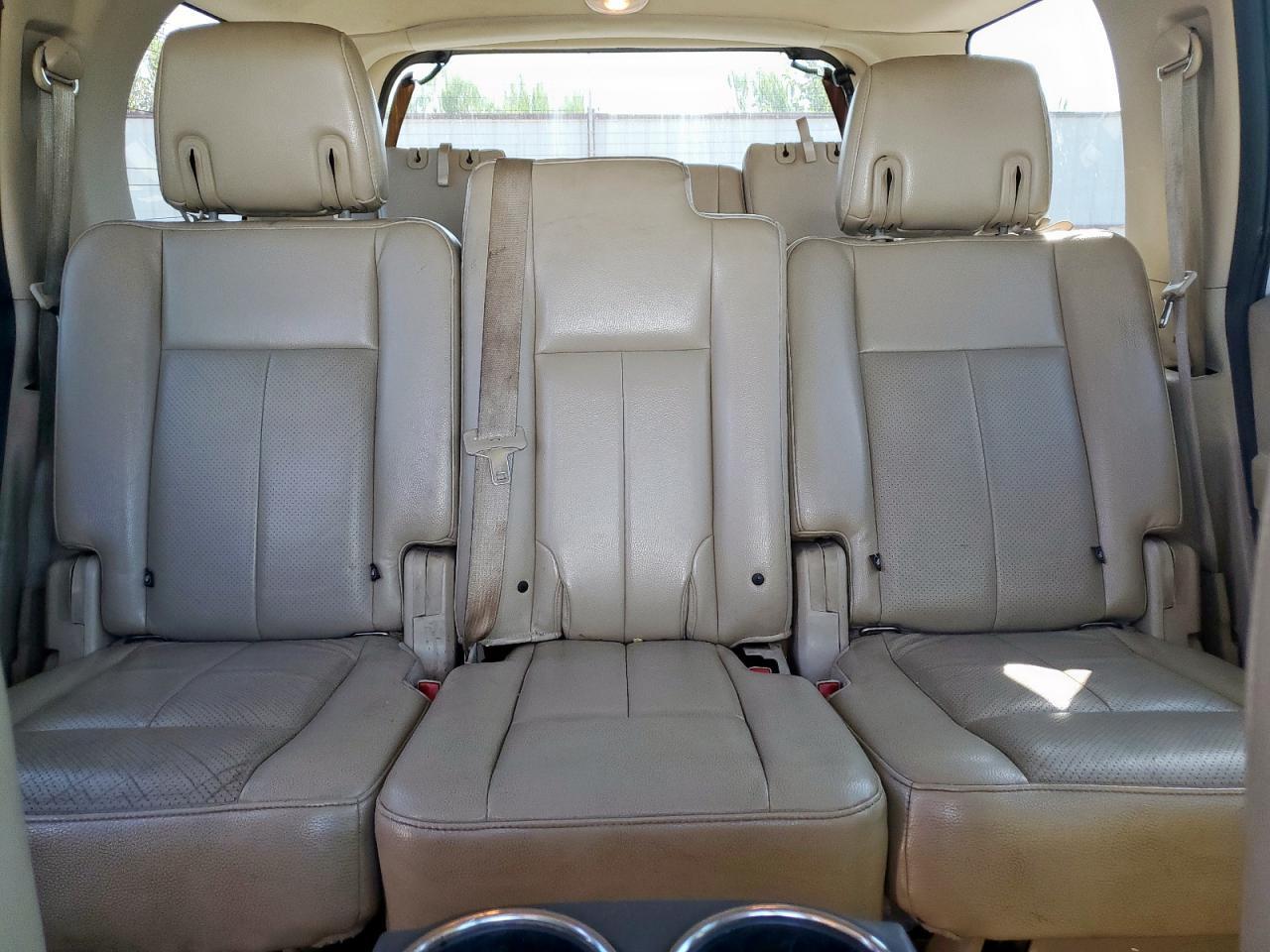 2010 FORD Expedition