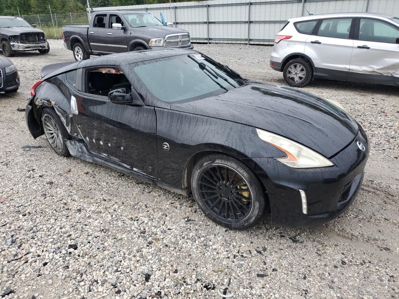 2017 NISSAN 370Z