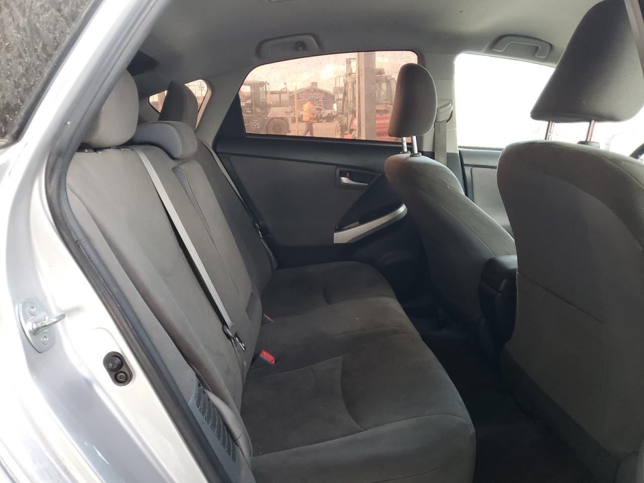 2015 TOYOTA PRIUS
