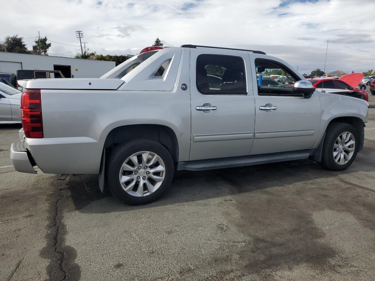 2013 CHEVROLET Avalanche