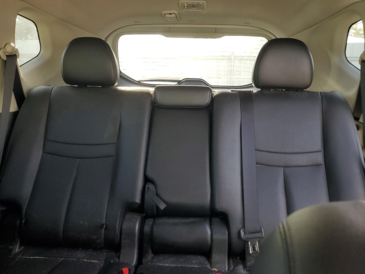 2017 NISSAN ROGUE