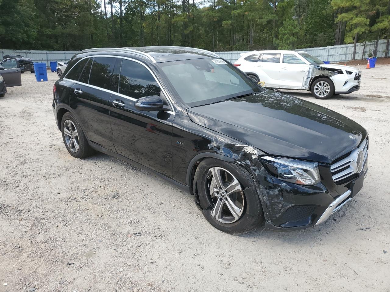 2019 MERCEDES-BENZ GLC-Class