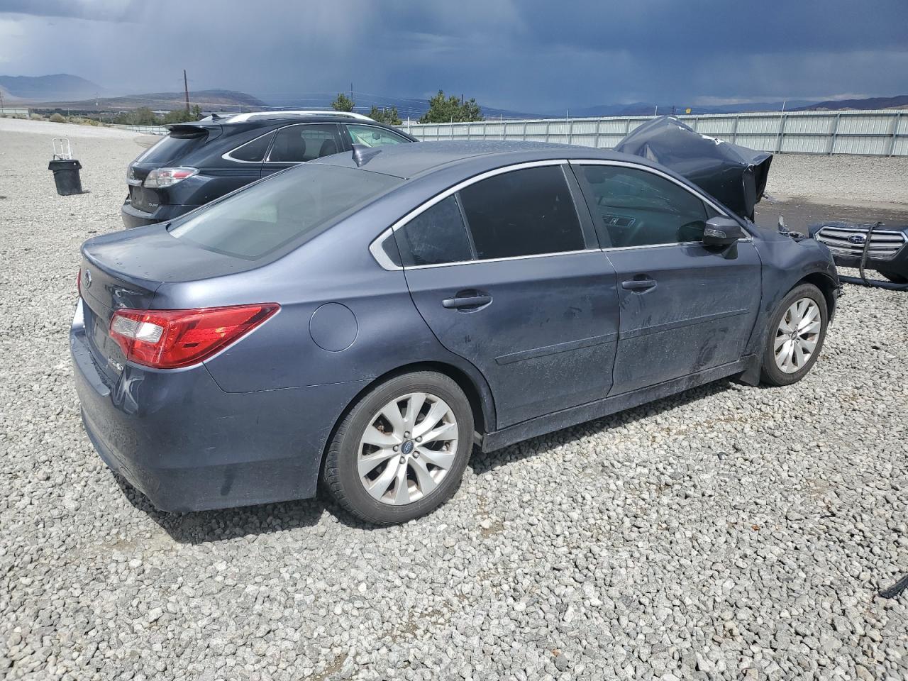 2016 SUBARU Legacy