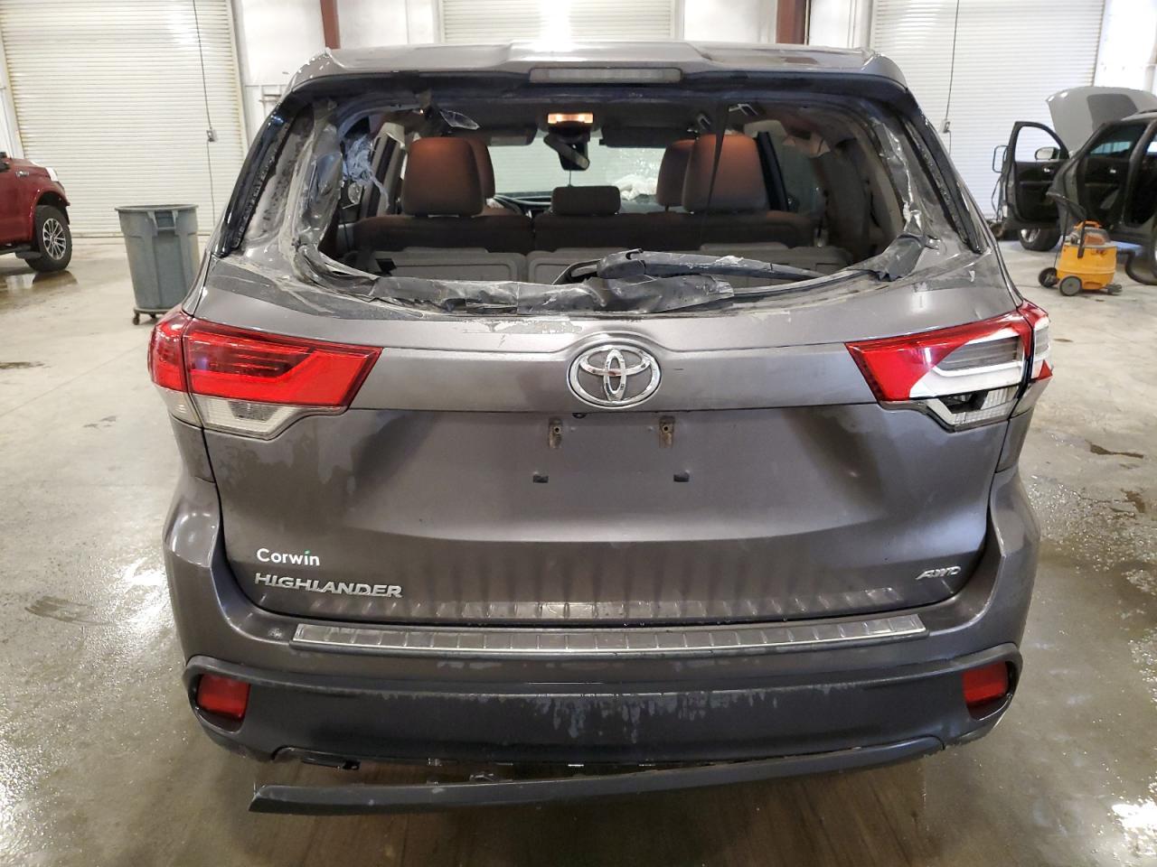 2018 TOYOTA HIGHLANDER