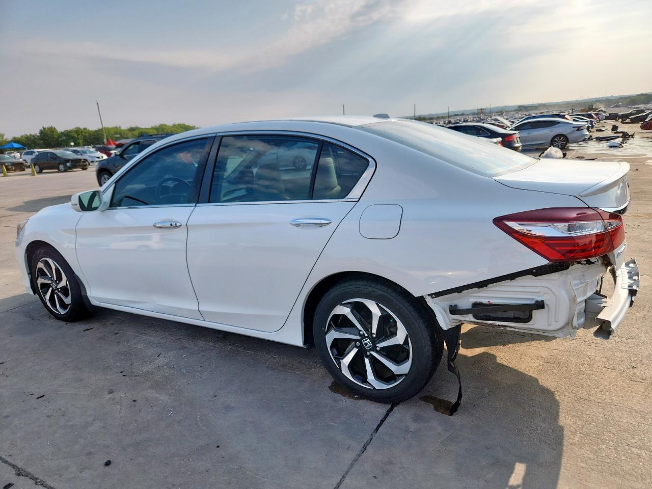 2016 HONDA ACCORD