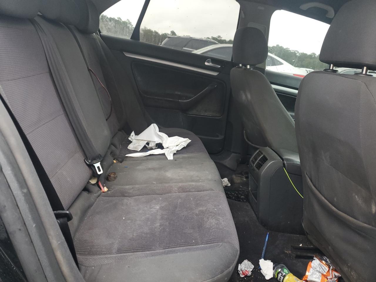 2006 VOLKSWAGEN JETTA