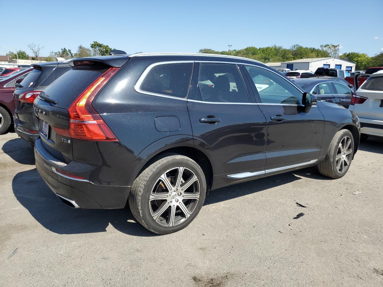 2021 VOLVO XC60
