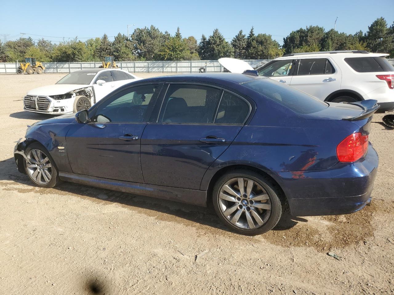 2011 BMW 3 SERIES
