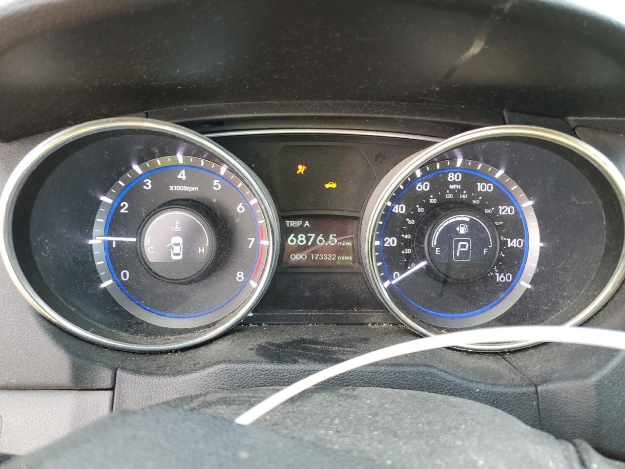 2011 HYUNDAI SONATA