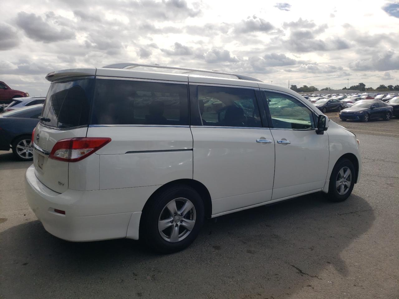 2015 NISSAN Quest
