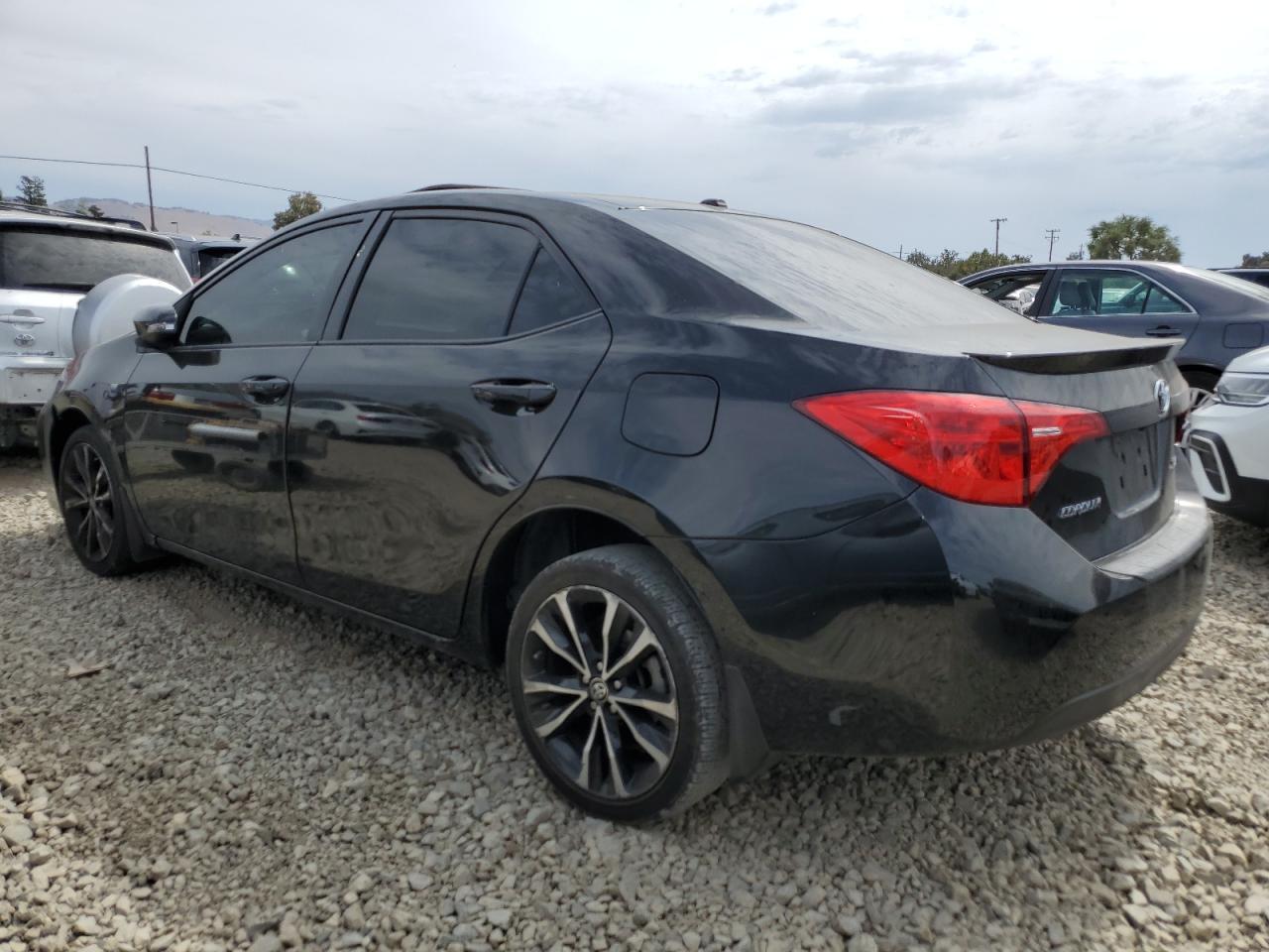 2017 TOYOTA COROLLA