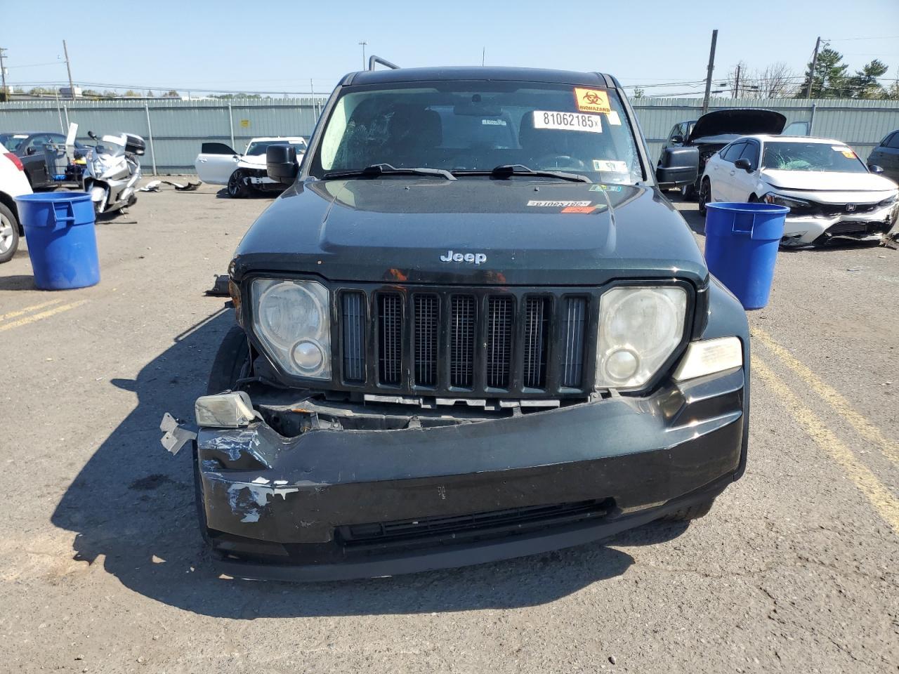 2012 JEEP Liberty