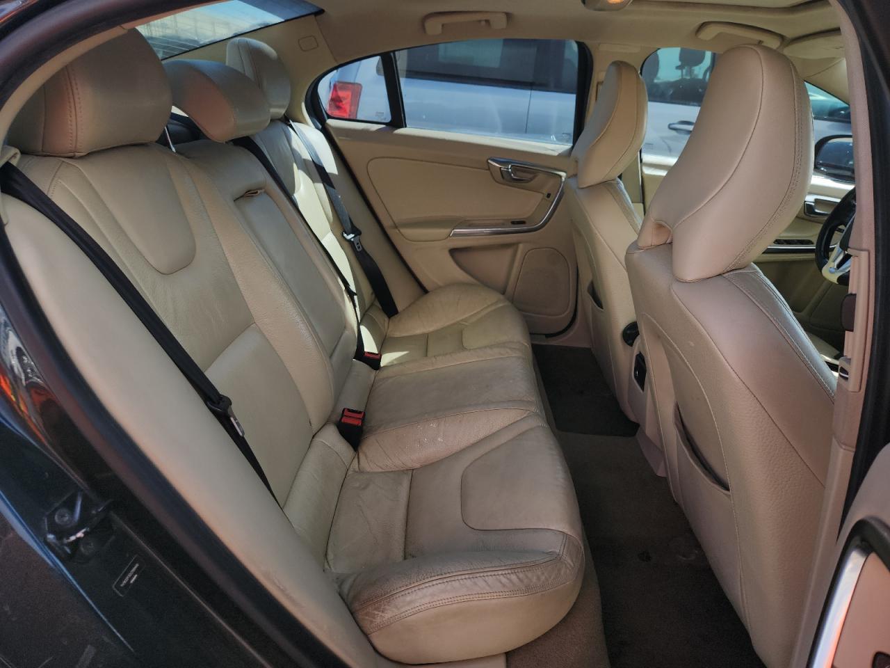 2012 VOLVO S60