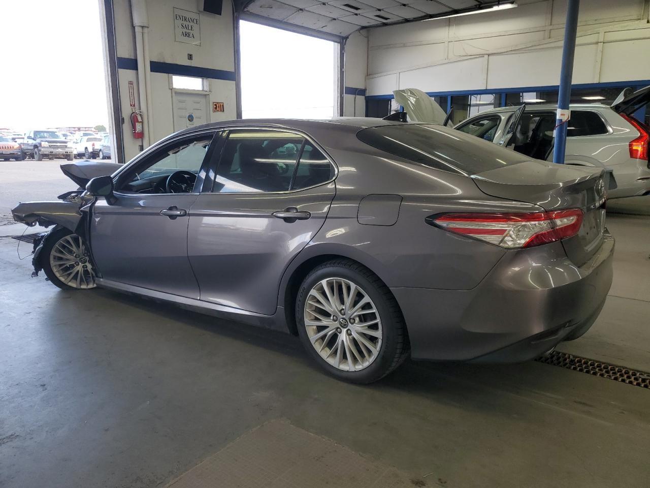 2018 TOYOTA CAMRY