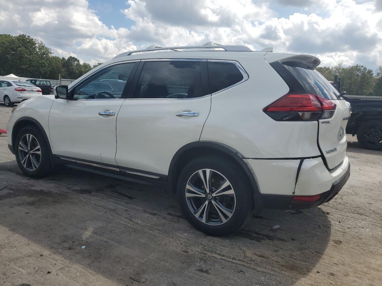 2017 NISSAN ROGUE