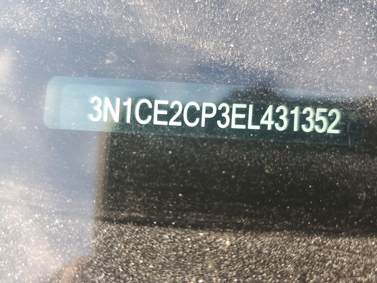 2014 NISSAN Versa Note