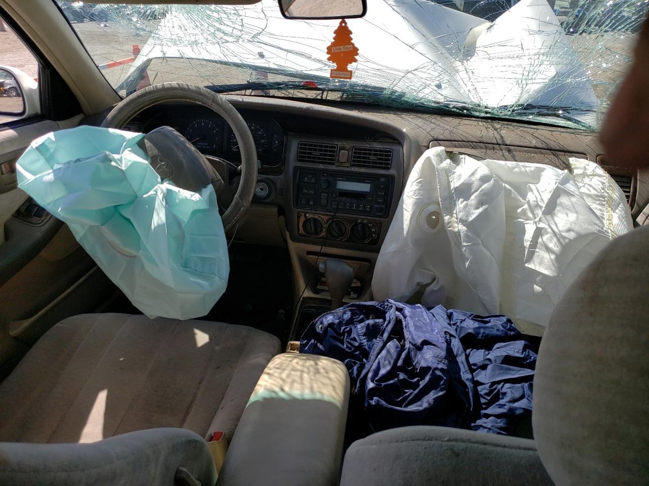 1999 TOYOTA Avalon