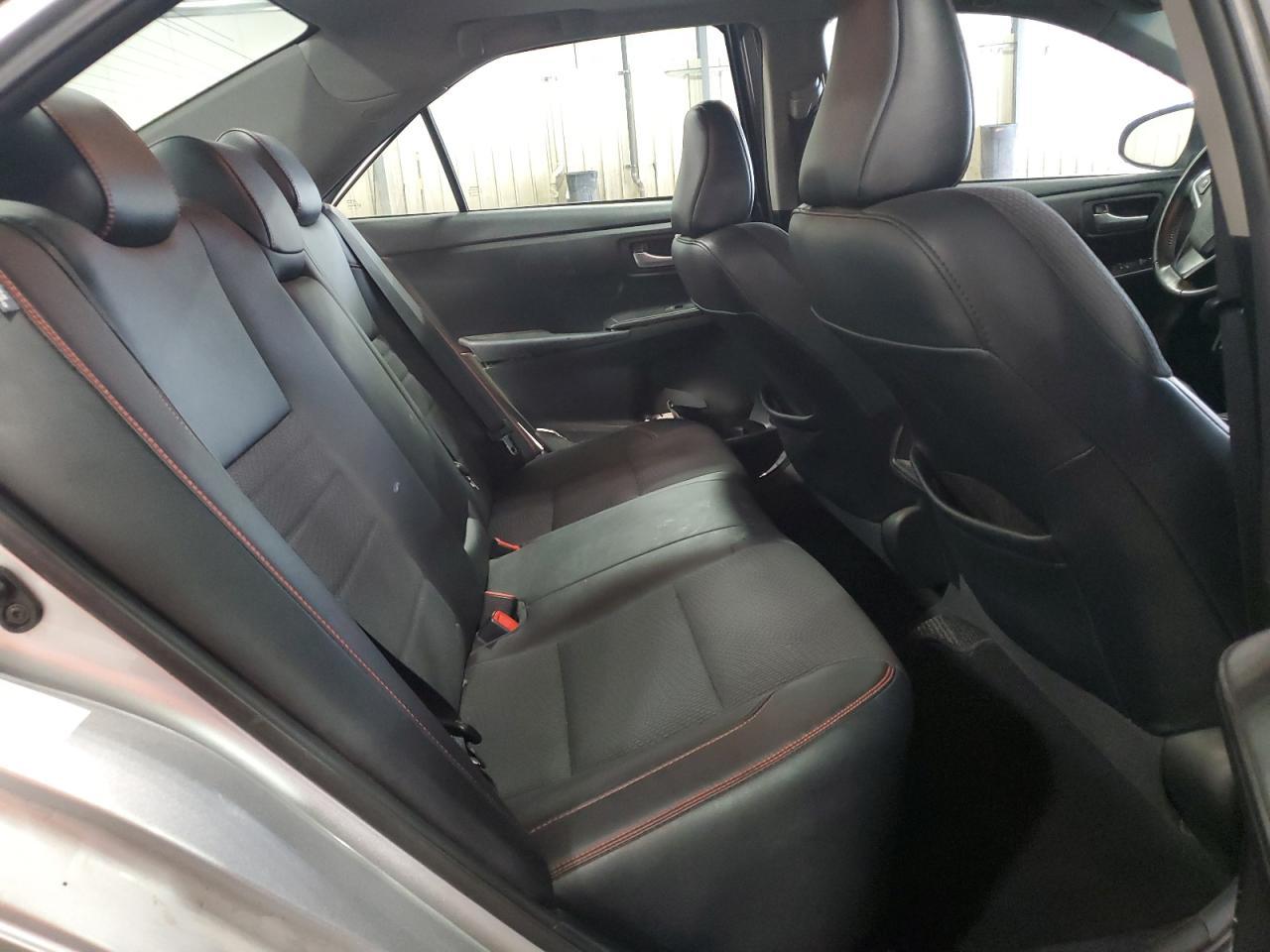 2016 TOYOTA CAMRY