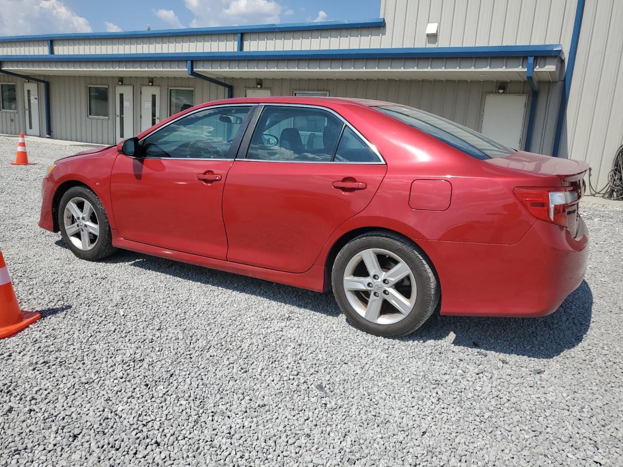 2013 TOYOTA CAMRY