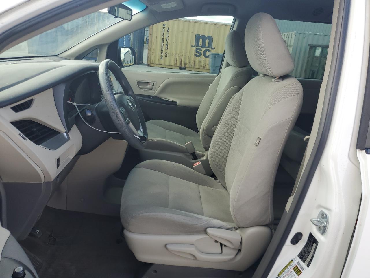 2016 TOYOTA SIENNA