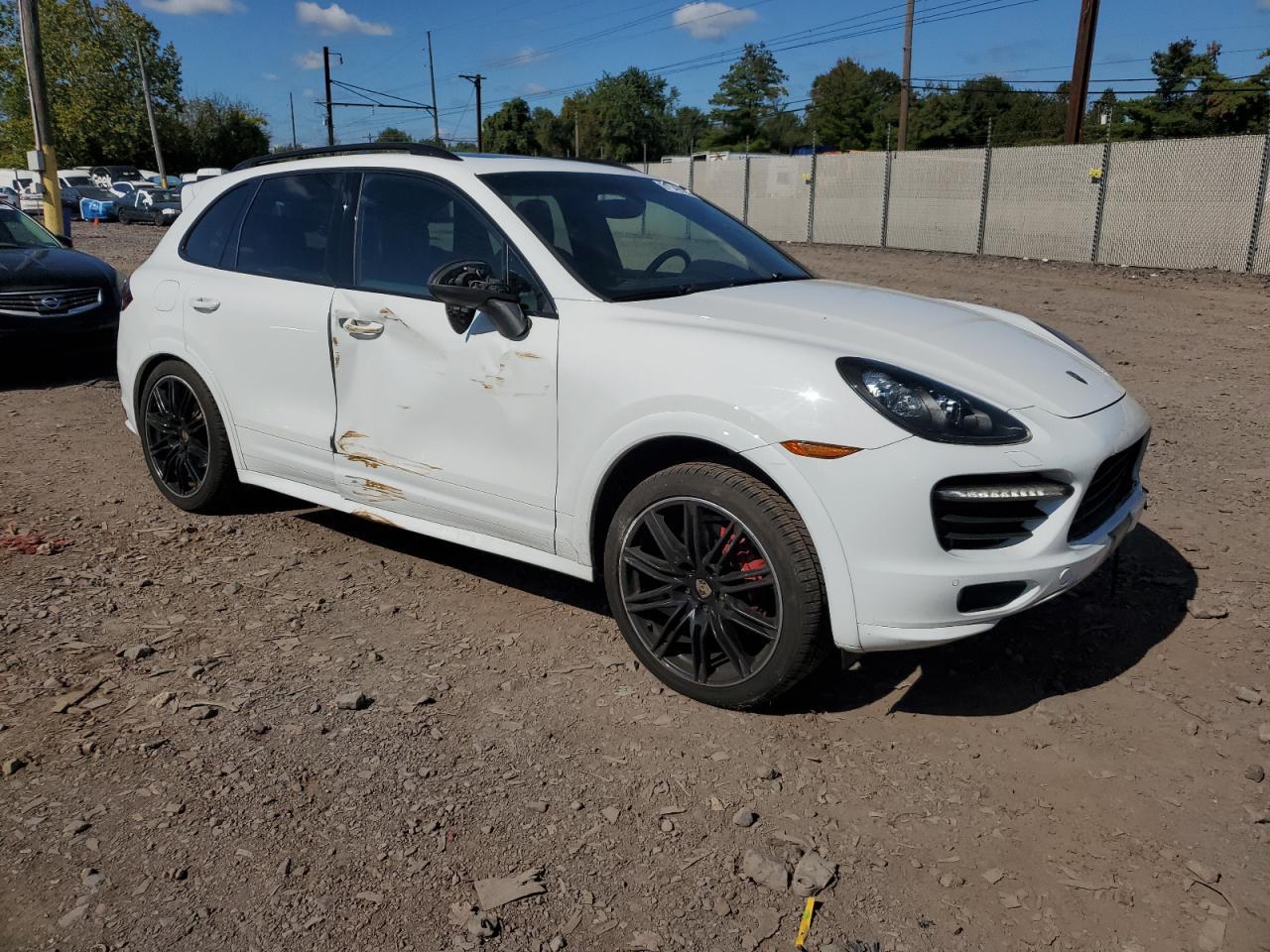 2013 PORSCHE CAYENNE