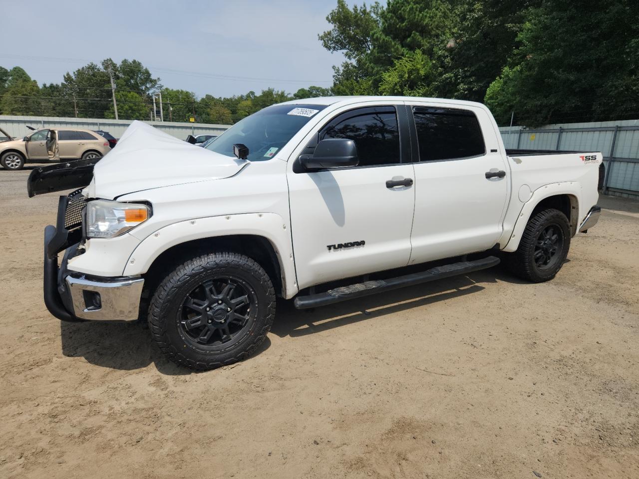 2016 TOYOTA TUNDRA