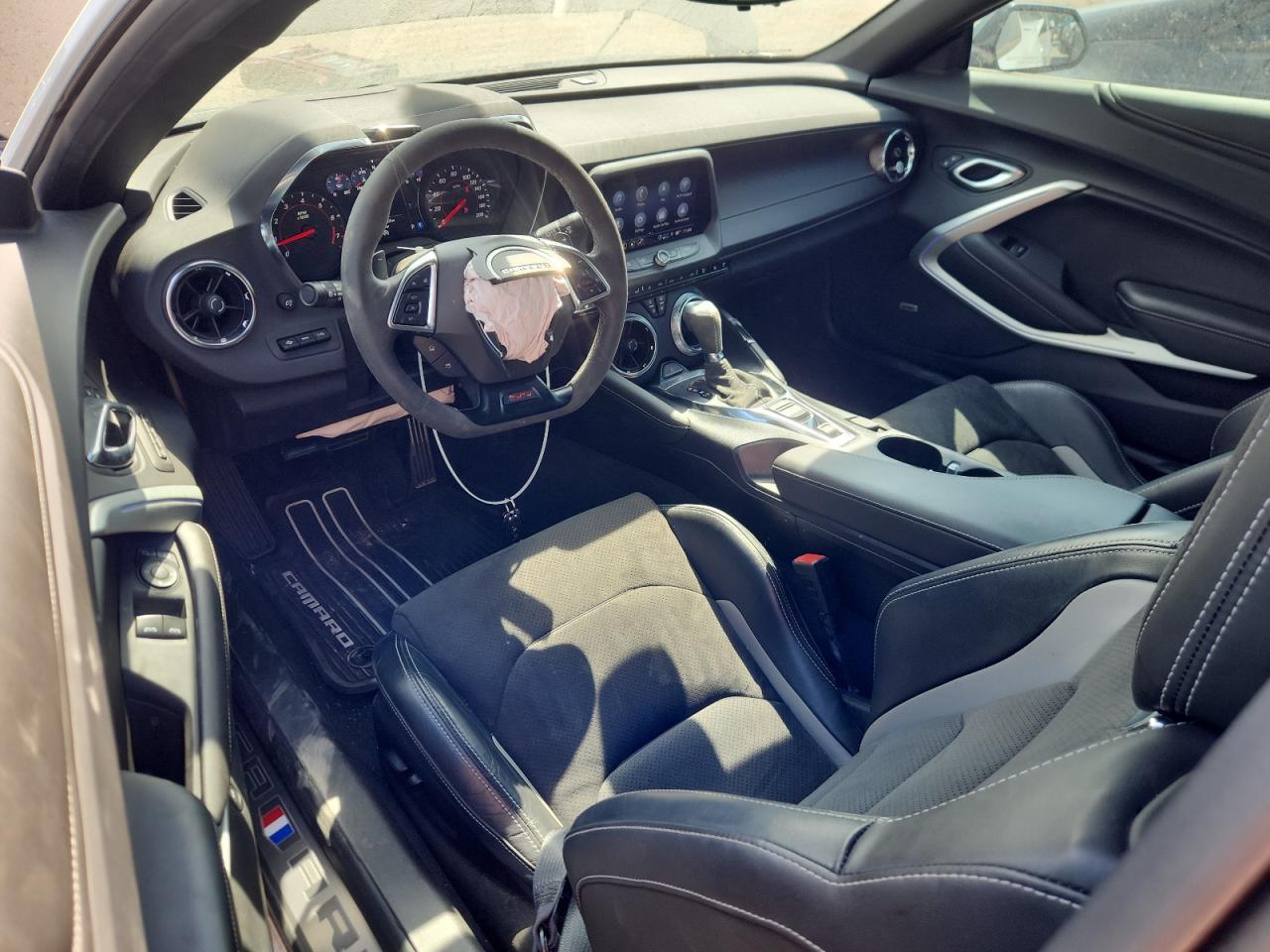 2023 CHEVROLET Camaro