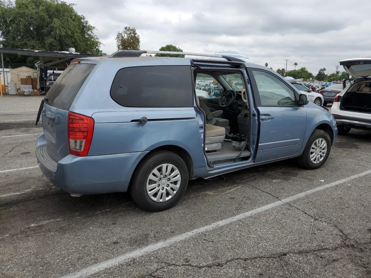 2012 KIA SEDONA