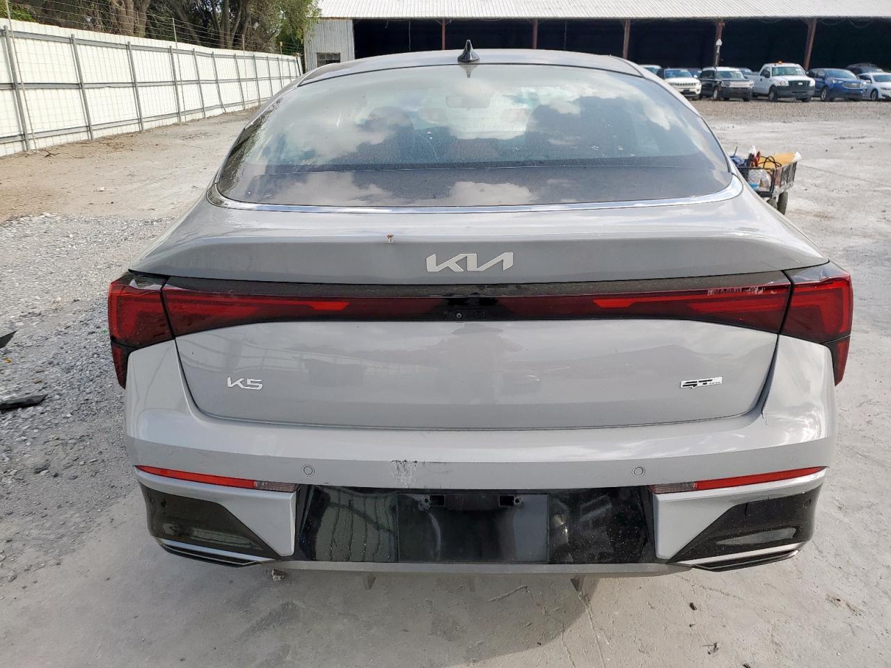2025 KIA K5