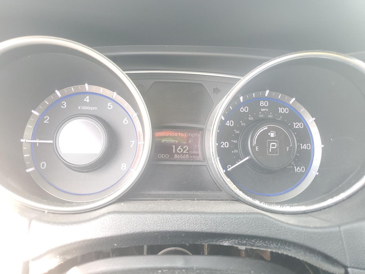 2011 HYUNDAI SONATA