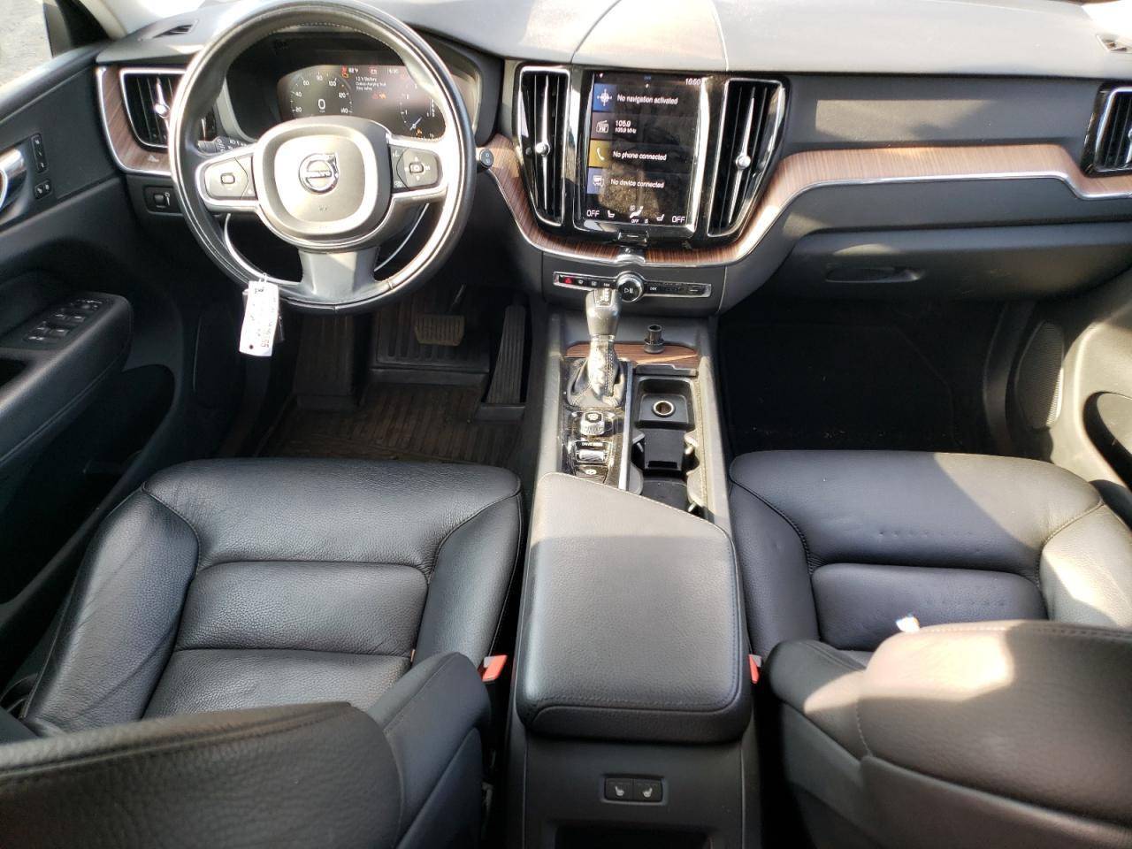 2023 VOLVO XC60