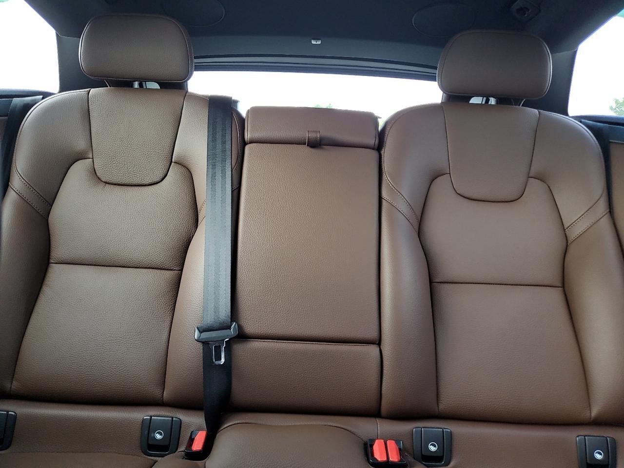 2023 VOLVO XC60