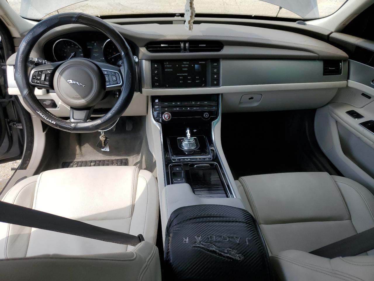 2016 JAGUAR XF