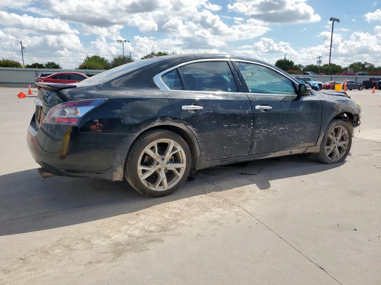 2012 NISSAN Maxima