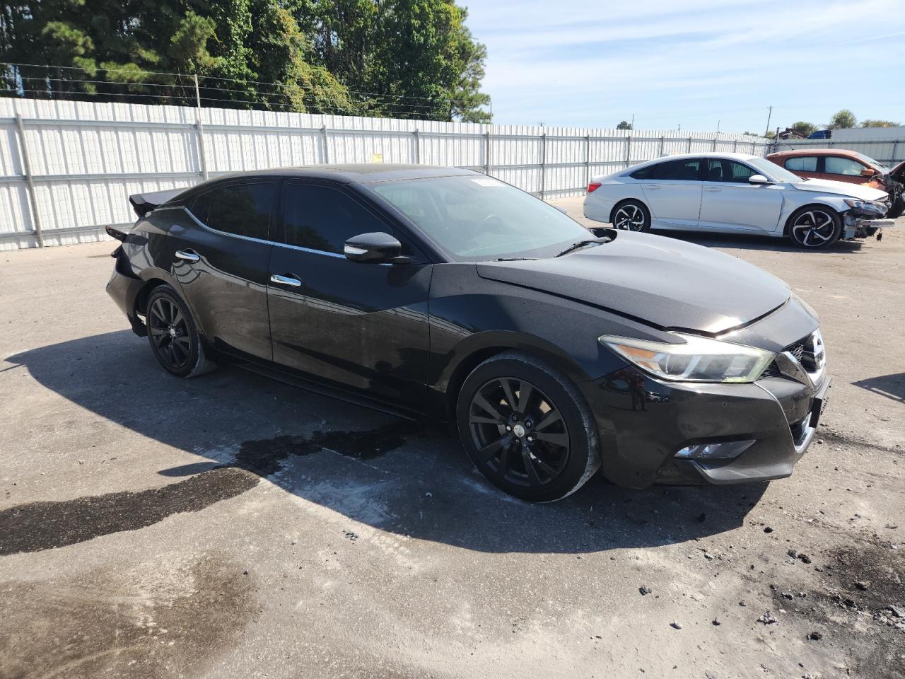 2016 NISSAN Maxima