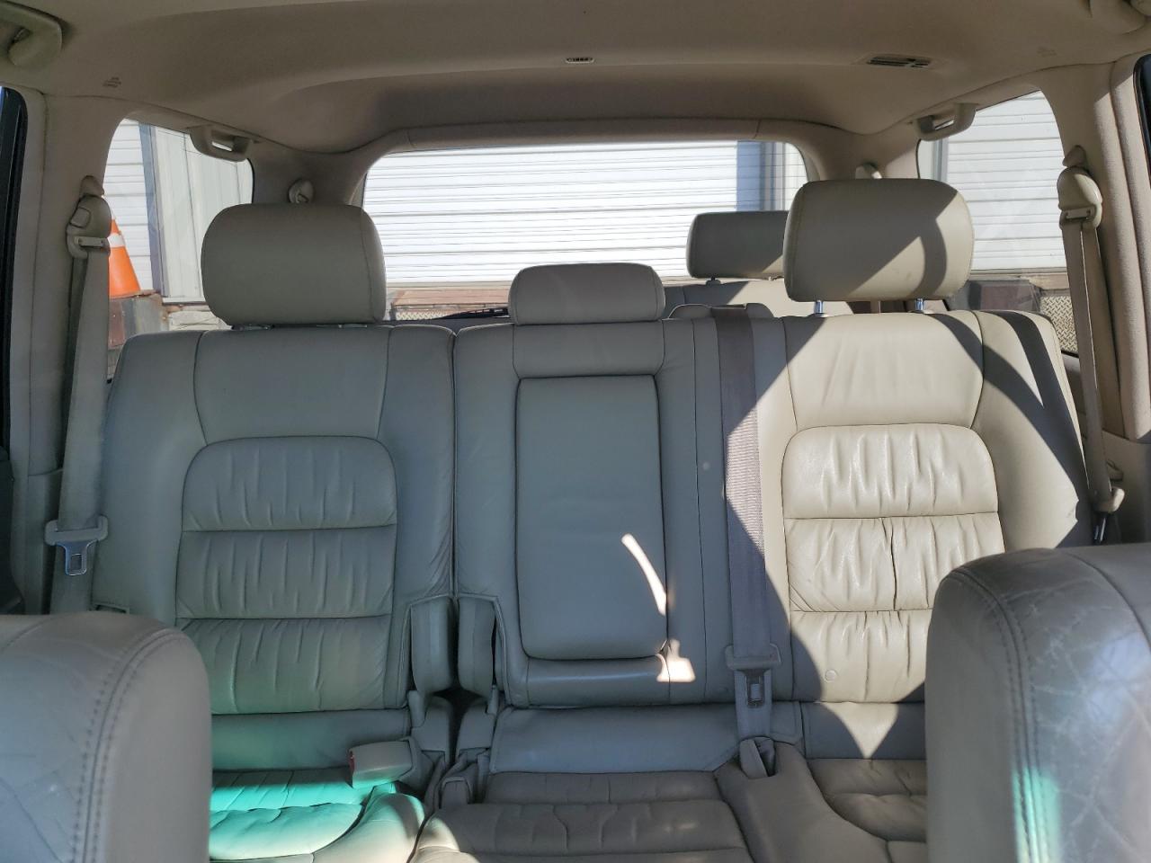 2005 LEXUS Lx