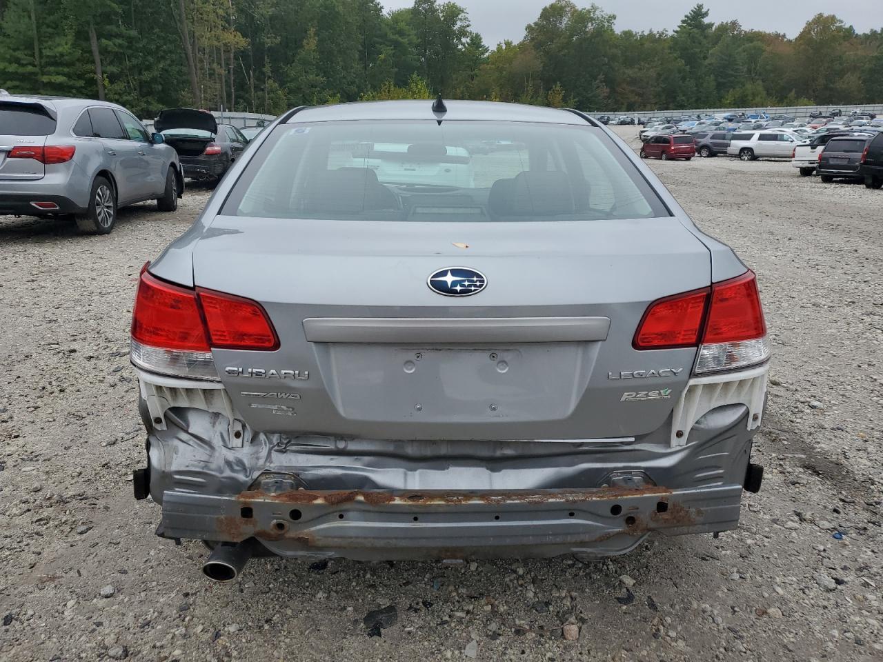 2011 SUBARU Legacy