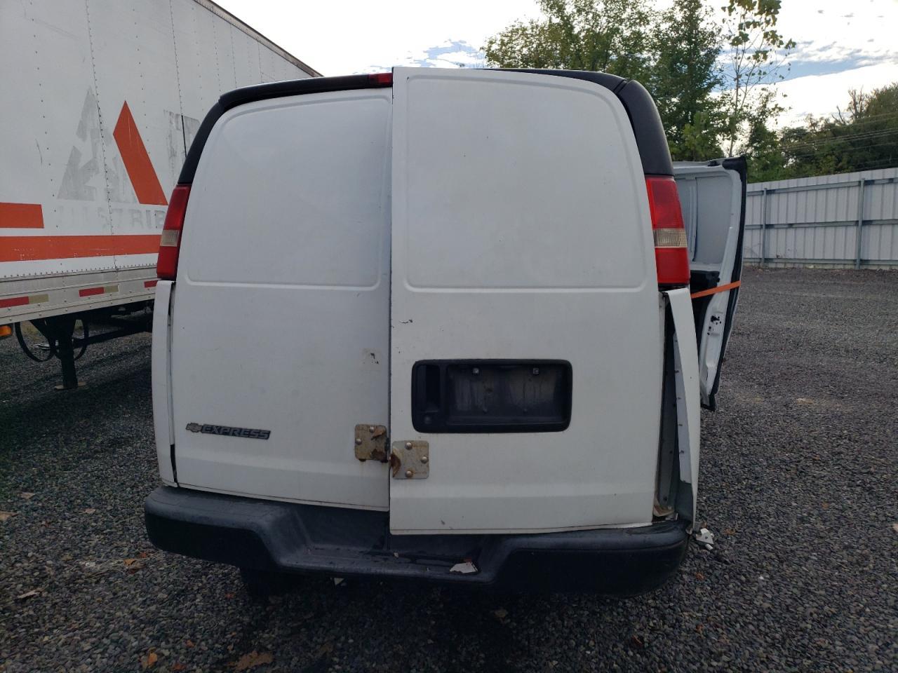 2007 CHEVROLET EXPRESS 2500