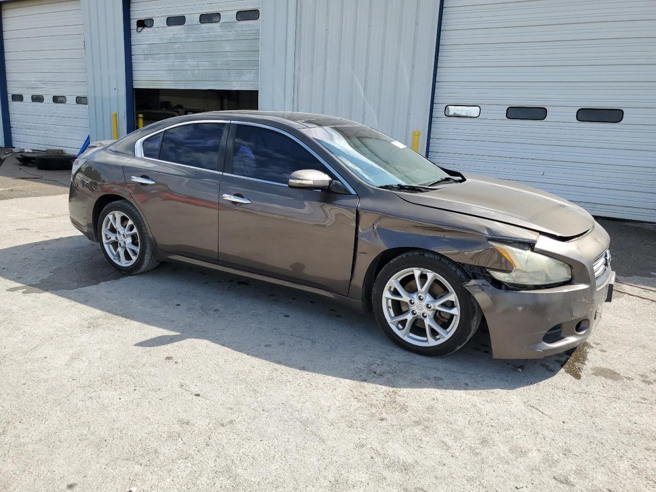 2012 NISSAN Maxima