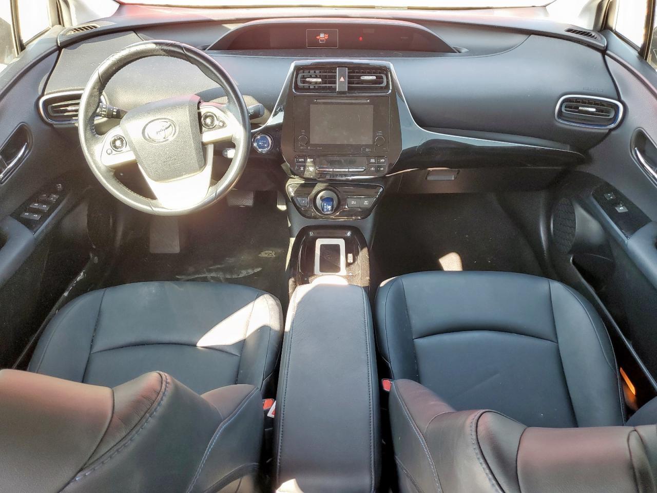 2017 TOYOTA PRIUS