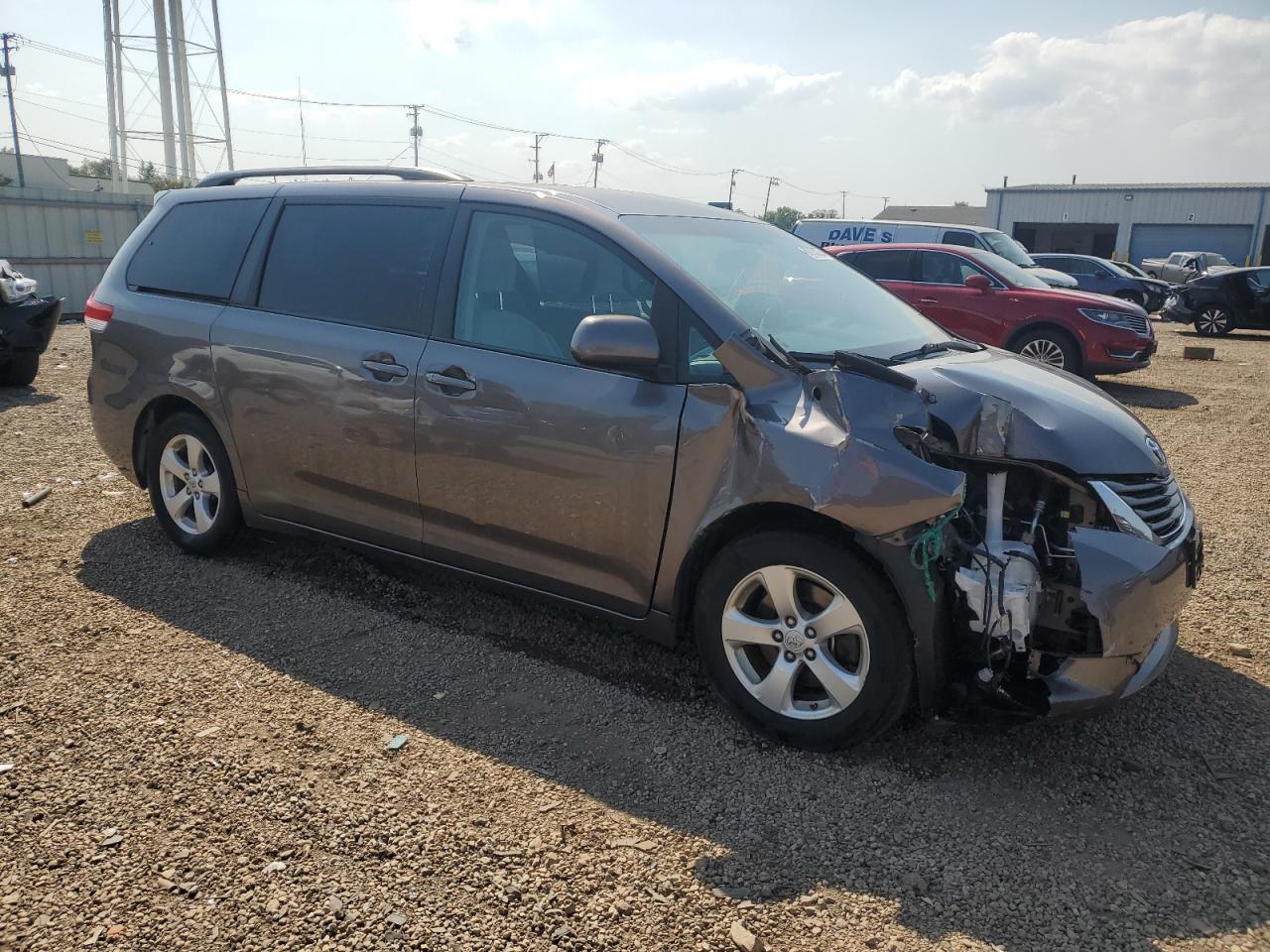 2014 TOYOTA SIENNA