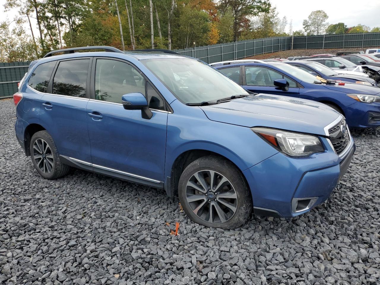 2017 SUBARU FORESTER