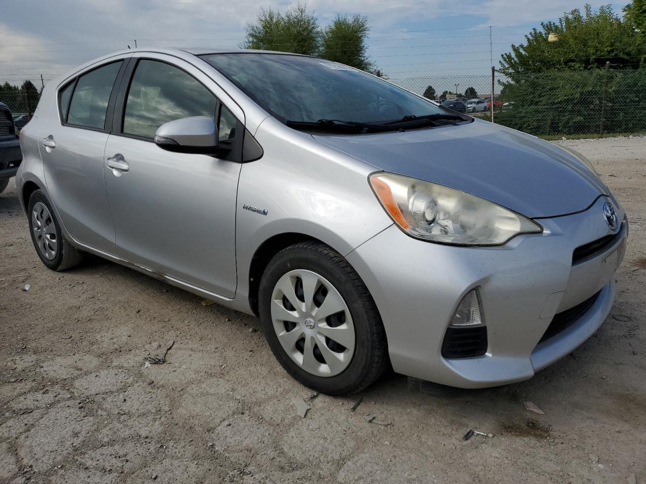2013 TOYOTA Prius c