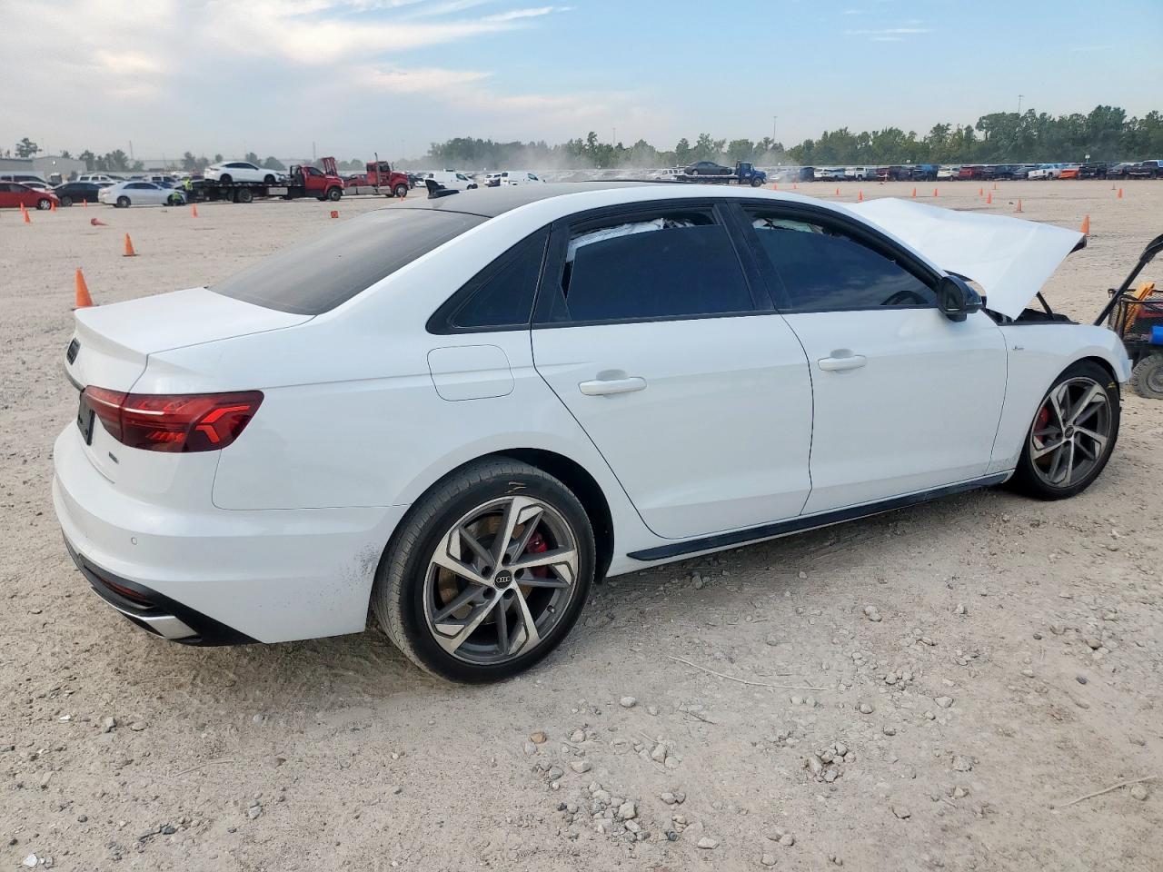 2022 AUDI A4