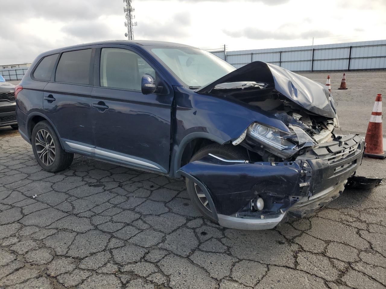 2018 MITSUBISHI outlander