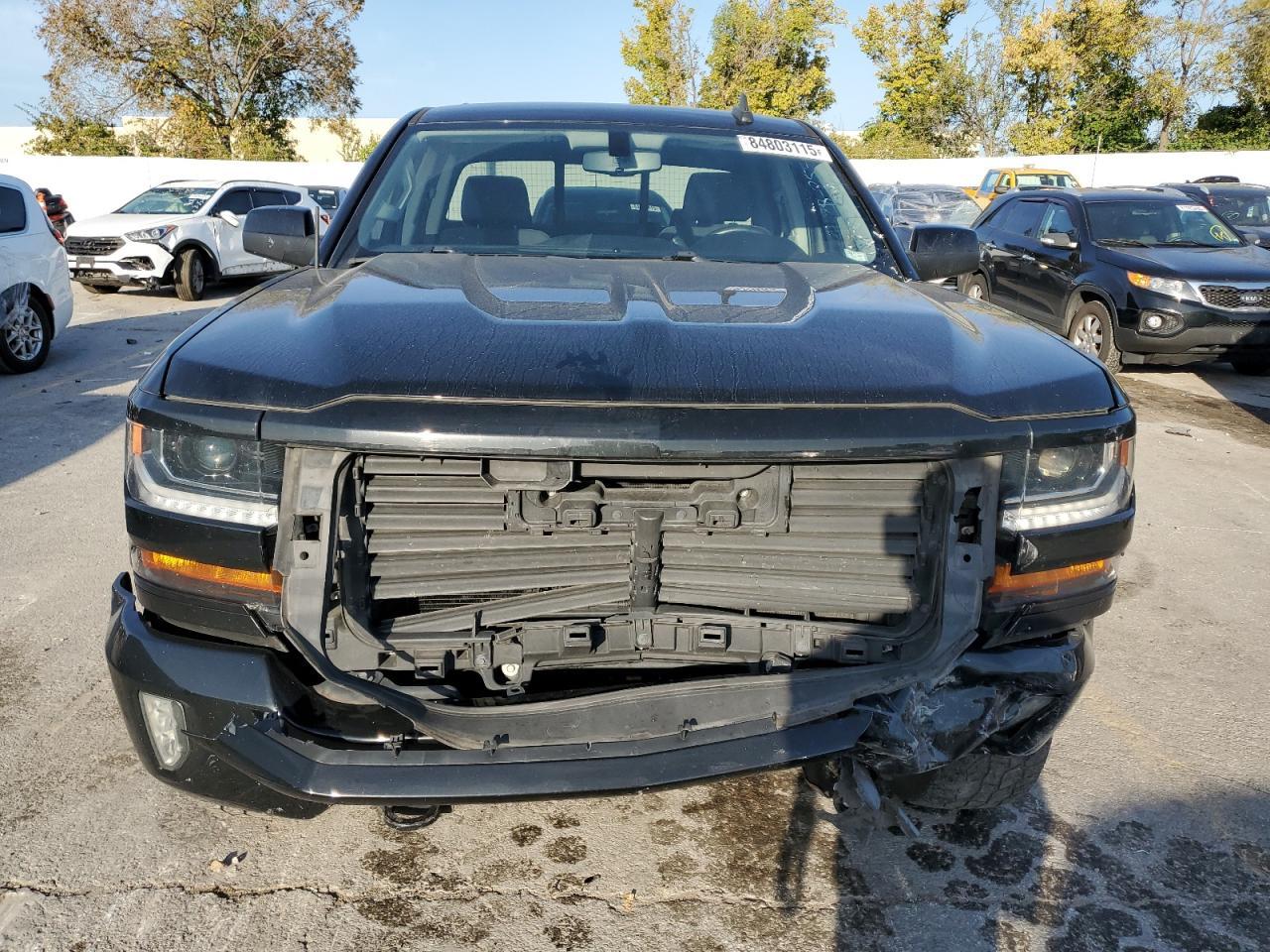 2018 CHEVROLET Silverado