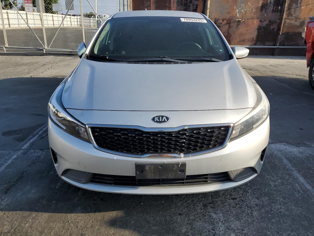 2017 KIA FORTE