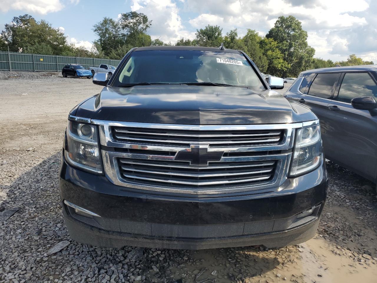 2017 CHEVROLET Suburban