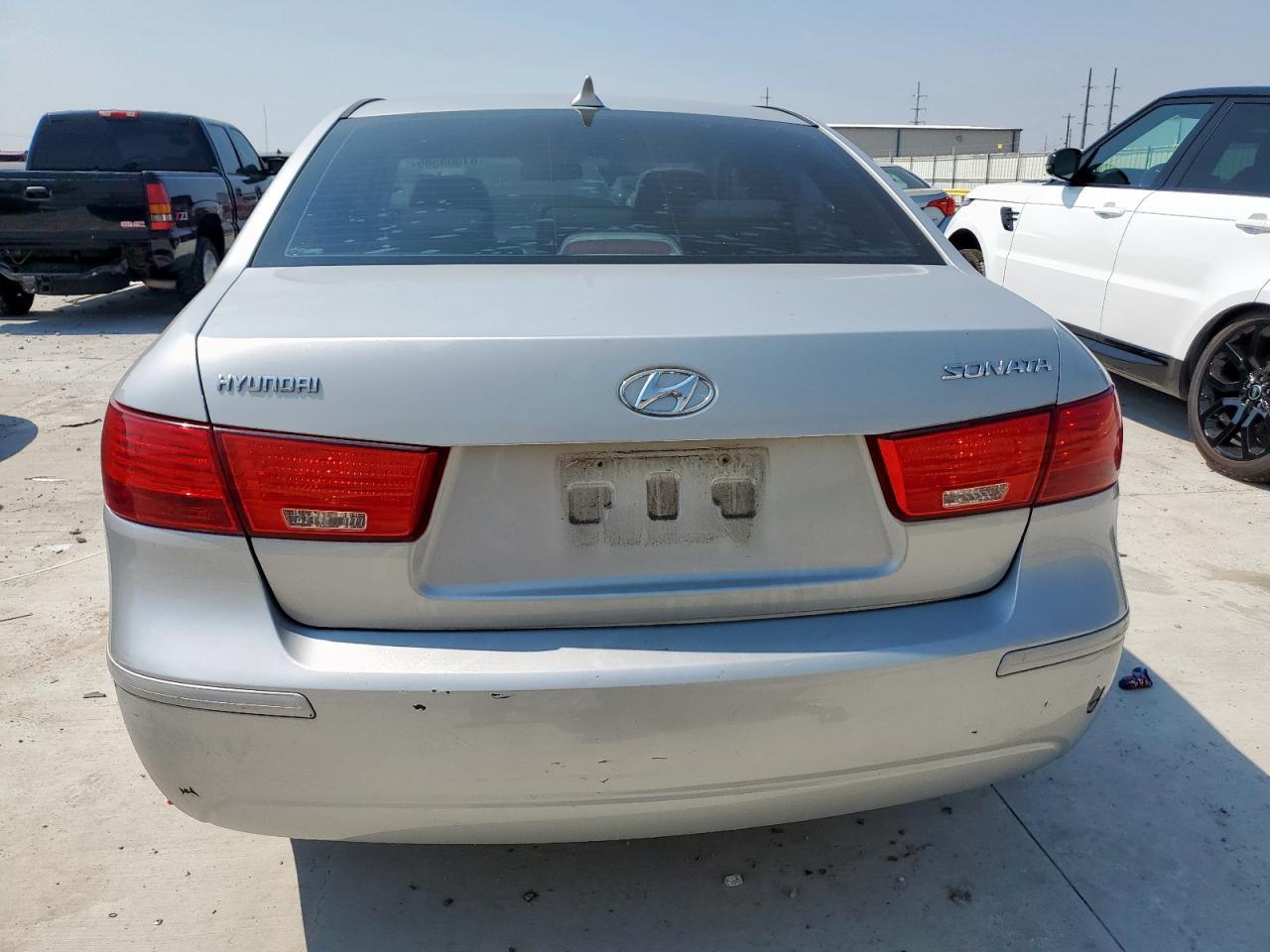 2010 HYUNDAI SONATA