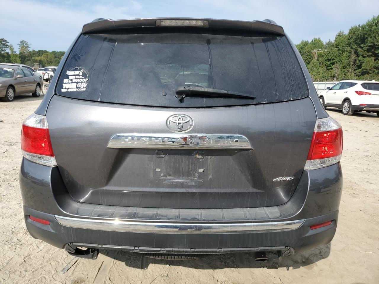 2013 TOYOTA HIGHLANDER